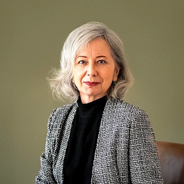 Fashion Industry Honors Joan Burstein, Pioneering Retailer and Designer Advocate