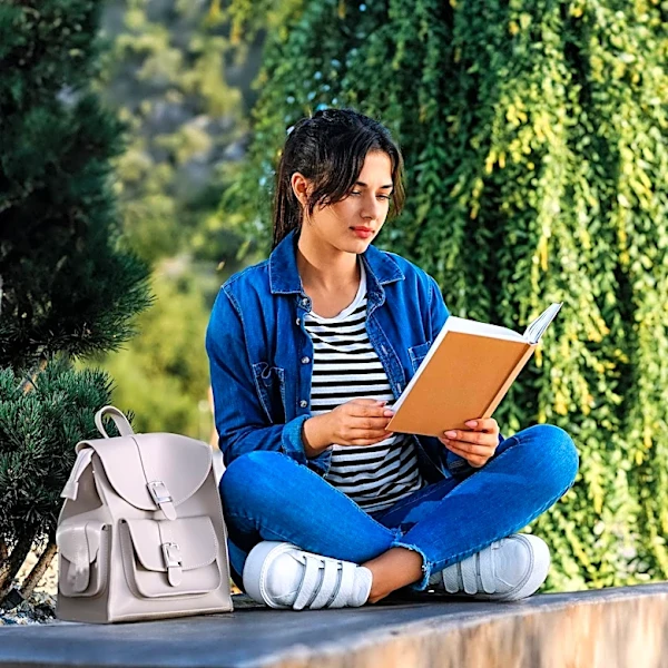 Millennials and Gen Z Opt for Reading Retreats Over Party Weekends