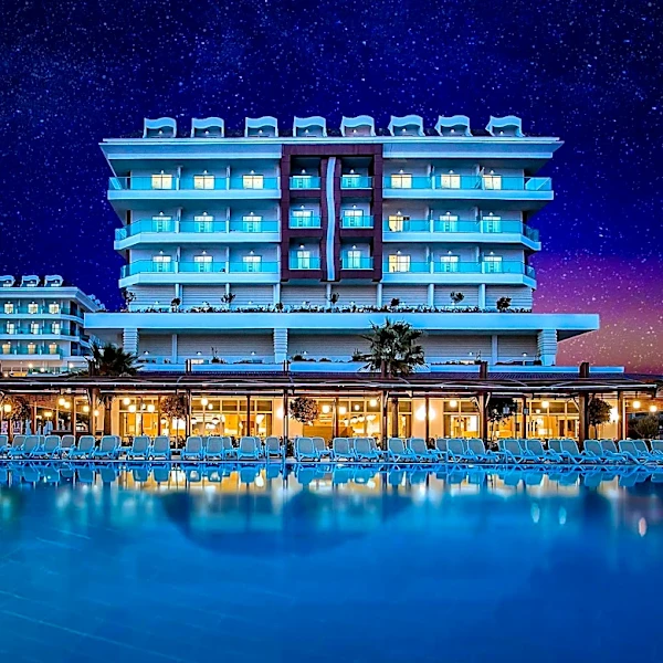 The Neighborhood Hotel Grand Beach, Michigan: High Guest Ratings Highlight Unique Hybrid Experience