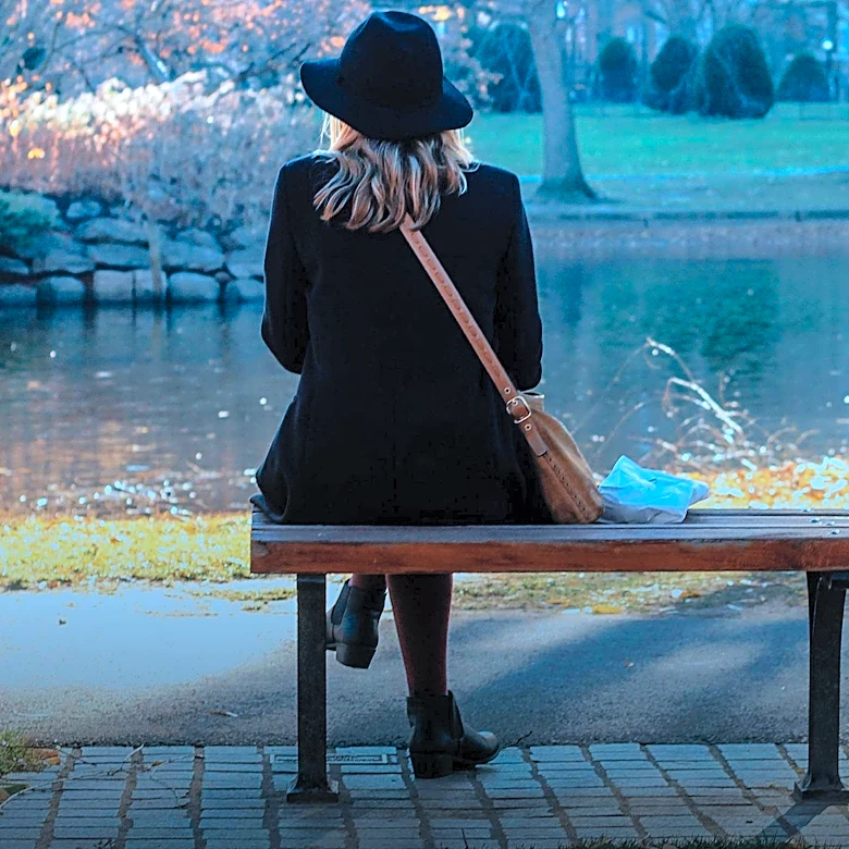 New York Man's Proposal Bench Becomes Memorial After Partner's Sudden Death
