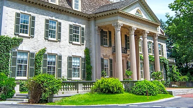 Historic New England Mansion Showcases Country Place Era's Beauty