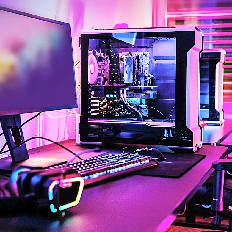 Redditor Builds 'Biblically Accurate' Gaming PC with Unique Cooling System