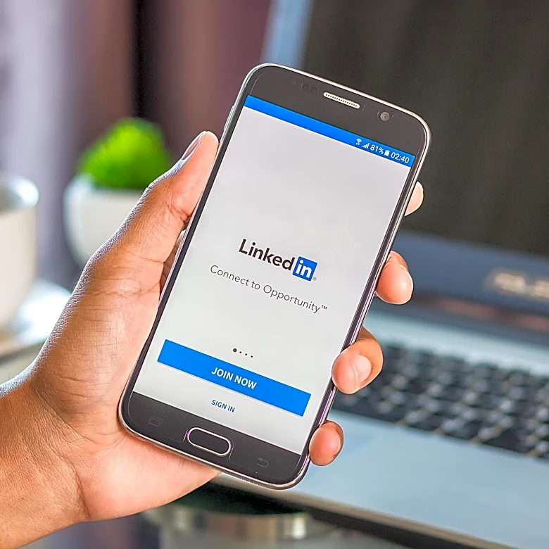LinkedIn Utilized for Last-Minute Summer Job and Internship Searches