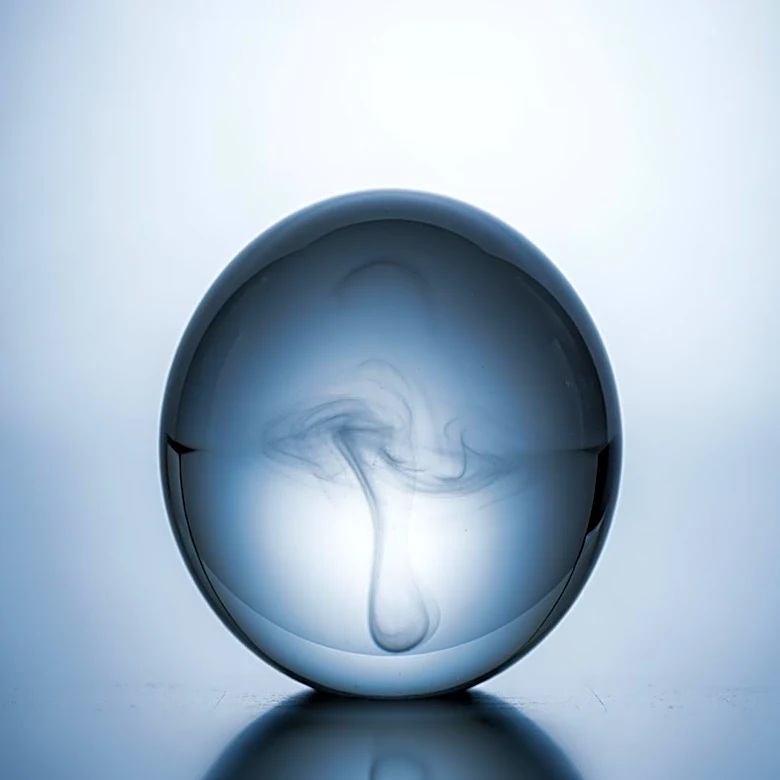 Christina Applegate Addresses Health Challenges Amid MS Battle