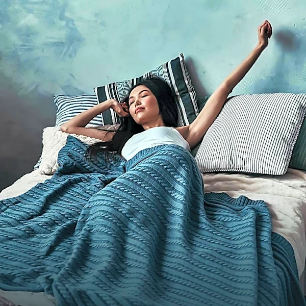 Lola Blankets Offers 50% Discount, Attracting Consumer Interest