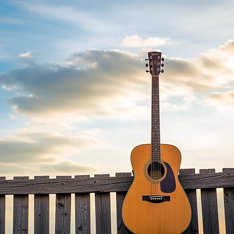 Ryan Bingham Releases New Song 'Blue Skies' Featuring The Texas Gentlemen
