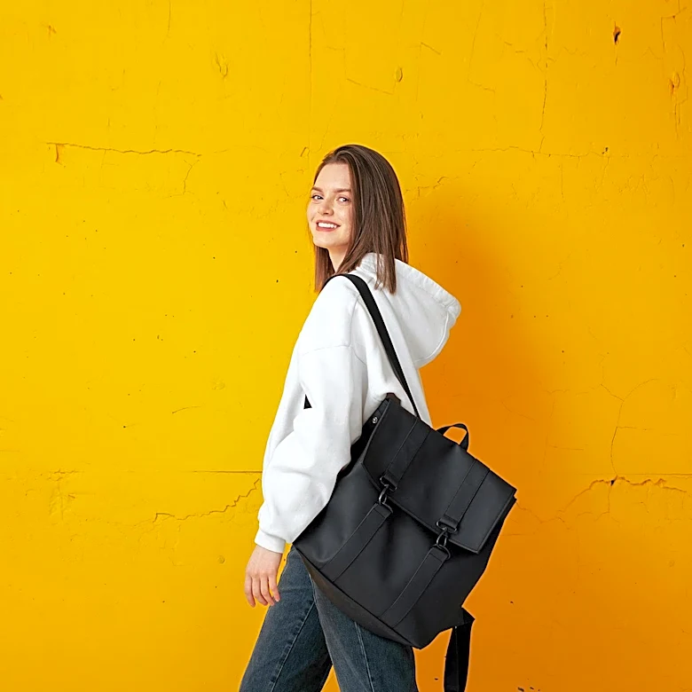 Peak Design's Everyday Totepack: Versatile Solution for Modern Commuters
