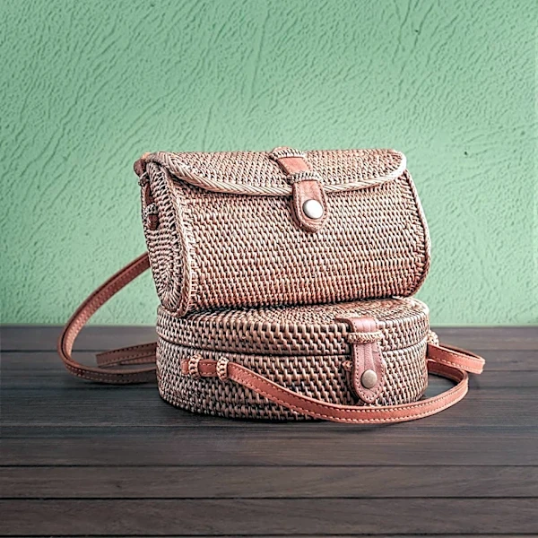 Coach's Straw Bags Trend for Spring 2026