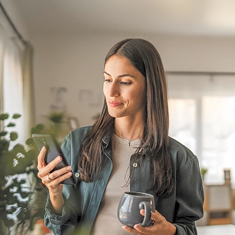 Millennial's Switch to Flip Phone Leads to Improved Social Connections and Reduced Anxiety