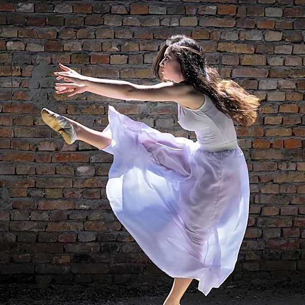 Israeli Photojournalist Captures Resilience Through Dance Amid Tragedy