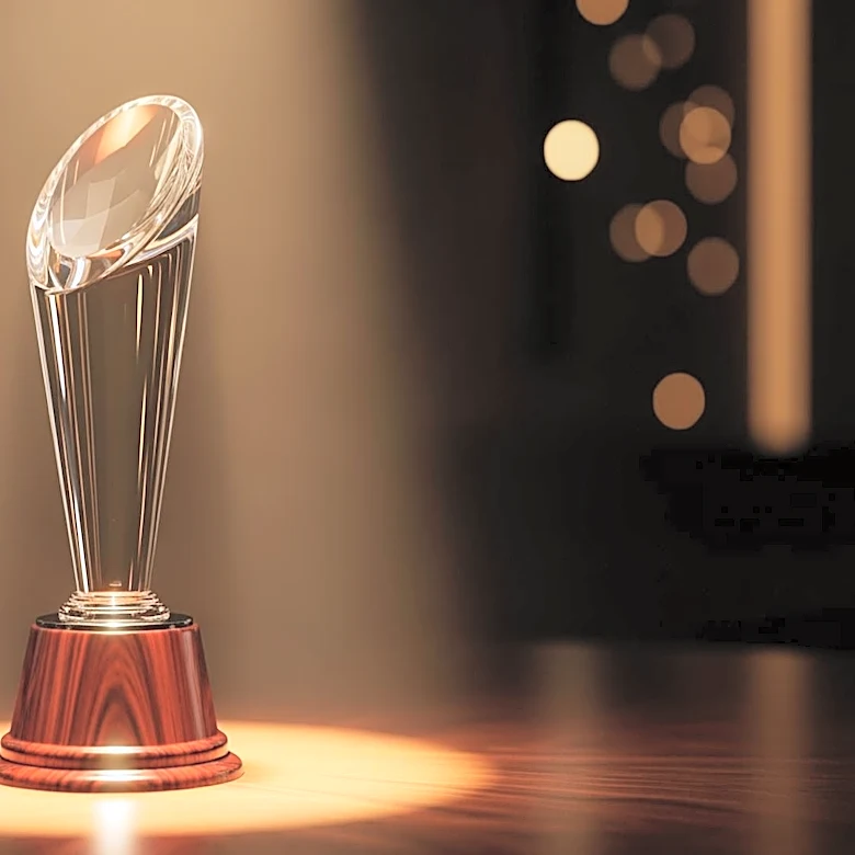 Julianne Moore to Receive 2026 Kering Women In Motion Award at Cannes