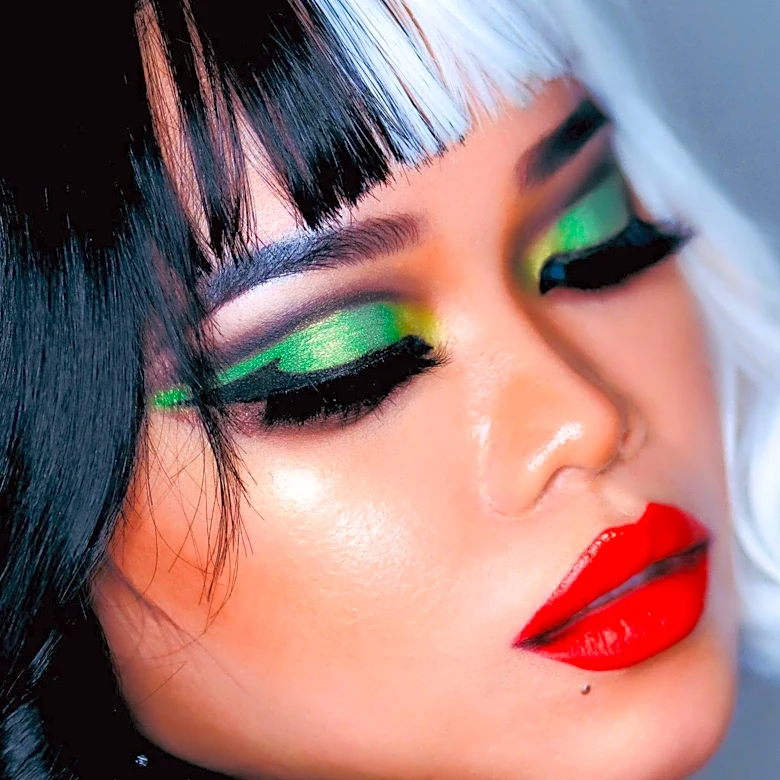 Influencers Drive 'Looksmaxxing' Trend with Extreme Facial Modifications