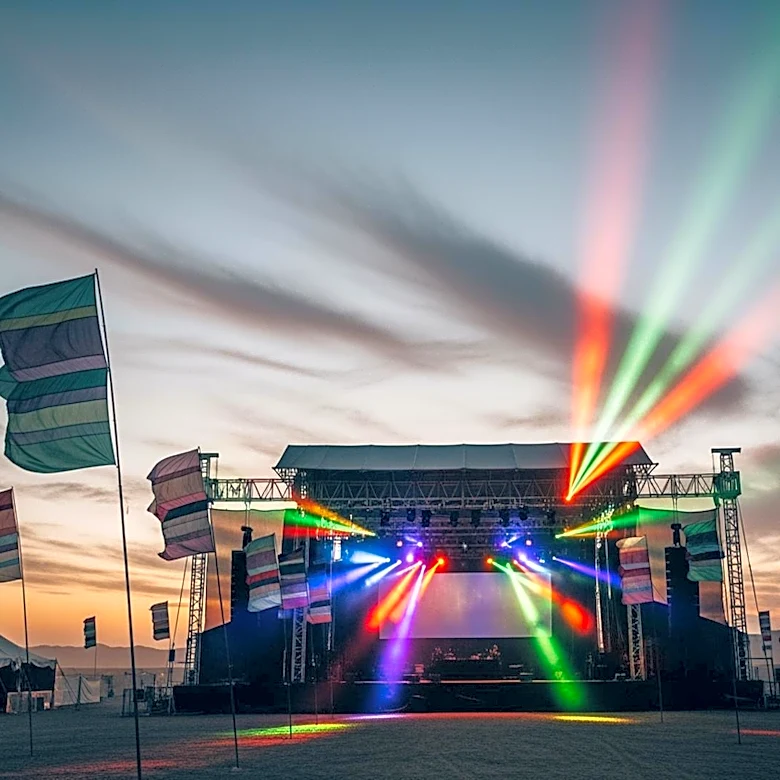 Stagecoach Day 2 Faces Wind Evacuation, Lainey Wilson and Pitbull Perform