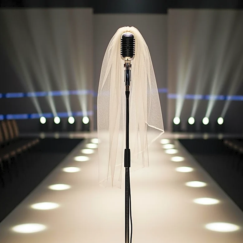 Shin Hyun-ji's Secret Wedding and Return to Runway on 'Sora and Jin-kyung'