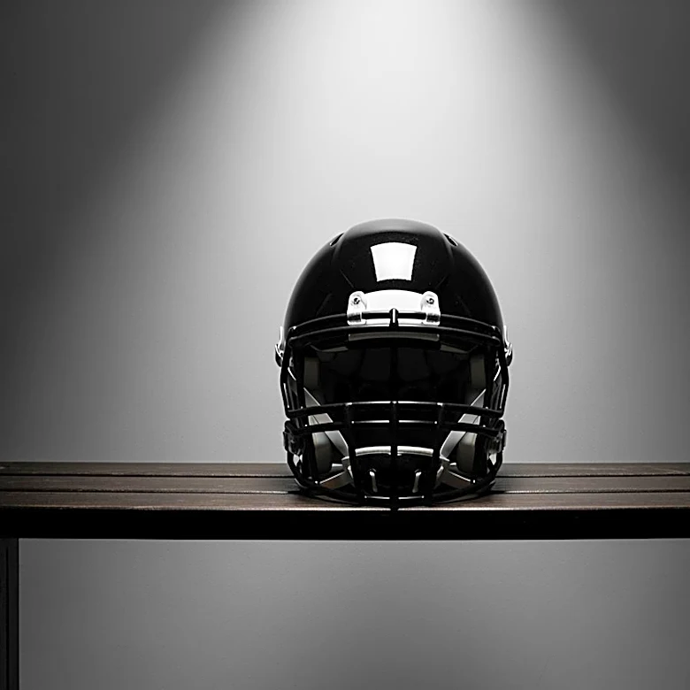 Mike Tomlin Steps Down as Steelers Head Coach After 19 Seasons, Citing Leadership Loneliness