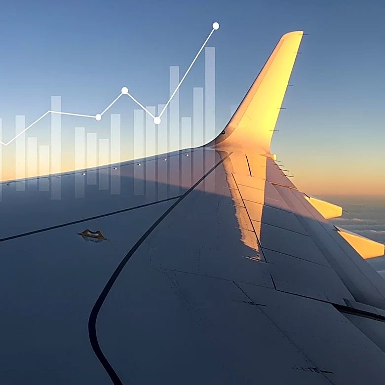 Airline CEOs Signal High Airfares to Persist Despite Potential Fuel Price Drop