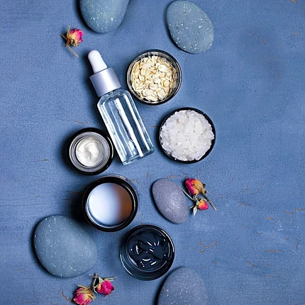 Mineral Skincare Gains Popularity for Soothing and Anti-Aging Benefits