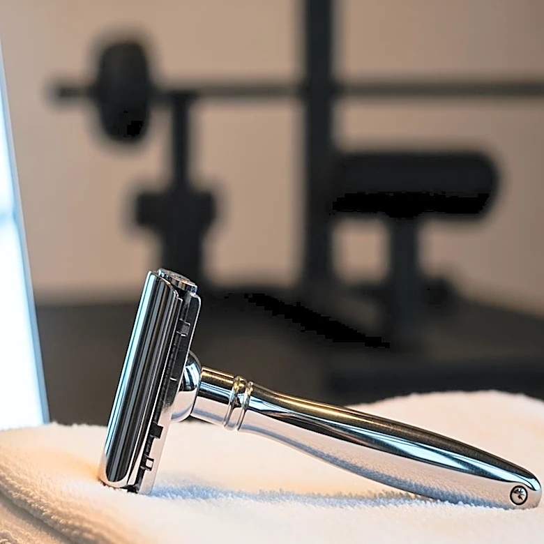 Ed Sheeran Unveils Shaved-Head Look Amid Fitness Transformation