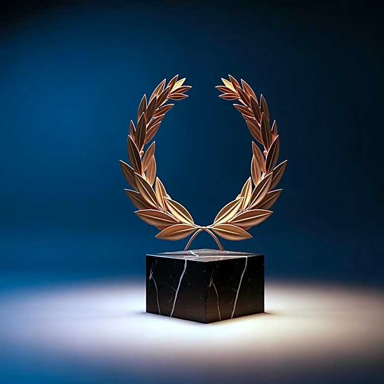 Zeynep Guzelkasap Named Businessperson of the Year for Leadership at Acorn Safety Services