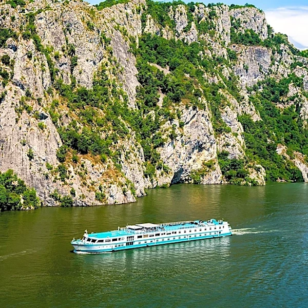 Uniworld Unveils New Super Ship Emilie Inspired by Gustav Klimt