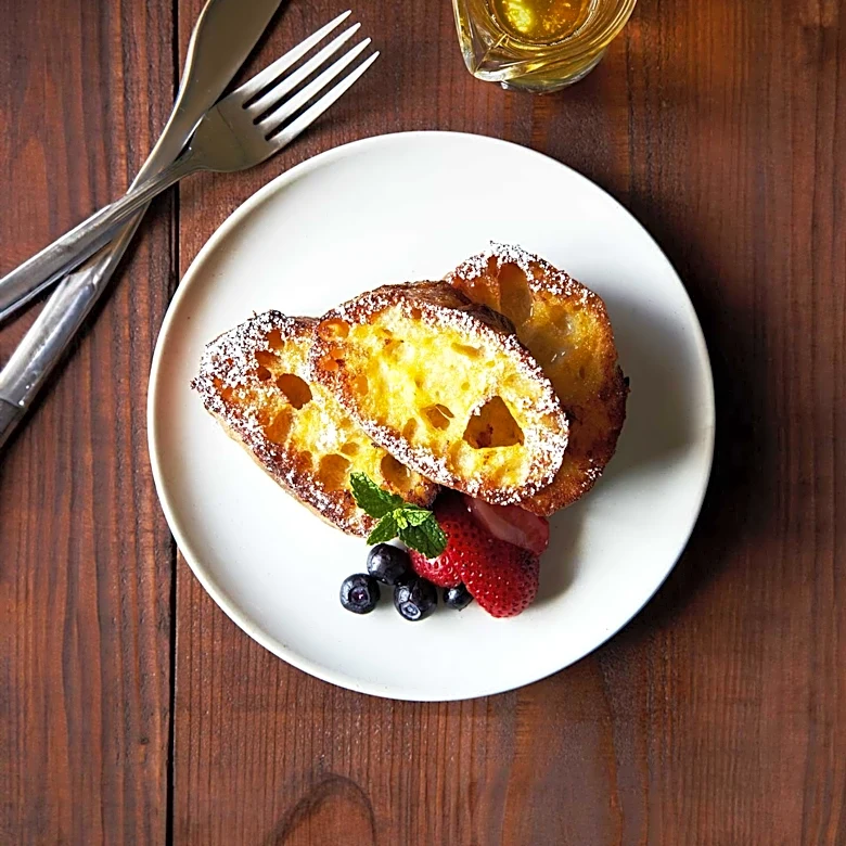 Maryland-Style Crab Benedict Recipe for Mother's Day Brunch