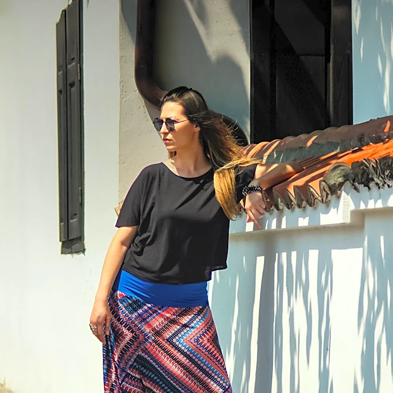 Boho Pants Gain Popularity for Versatility and Comfort in Various Settings