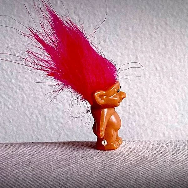 Danish Artist Thomas Dambo Brings Reclaimed Material Troll Sculptures to Iowa