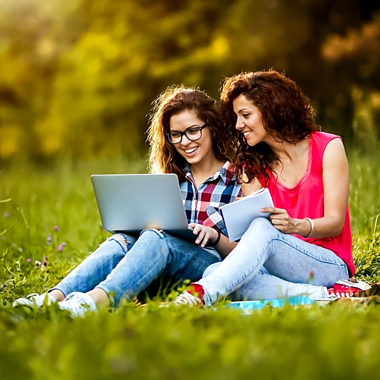 Counselor Advises on Summer Planning for Students Aiming for Top Colleges