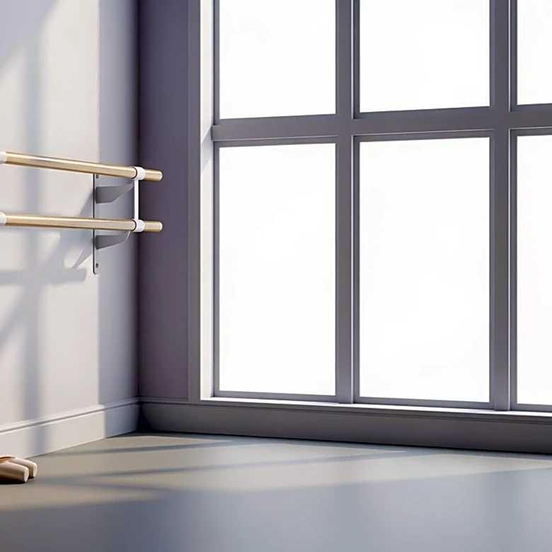 Hayden Panettiere's Recovery from Injury with Barre Workouts