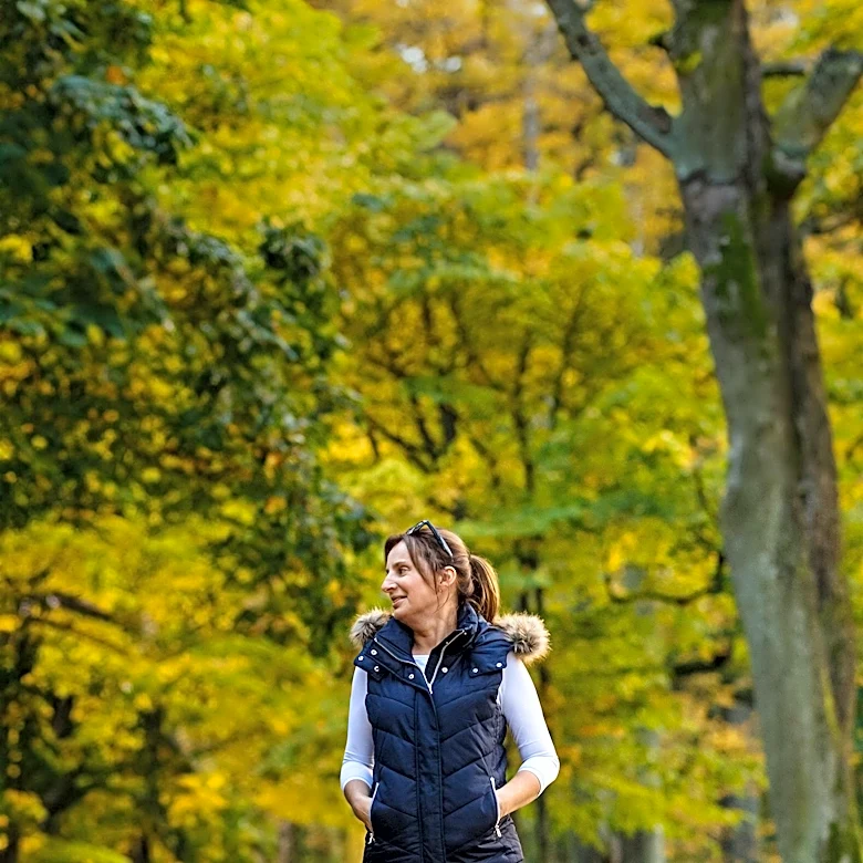 Study Reveals Walking Breaks After Carb-Rich Meals Improve Blood Sugar Control