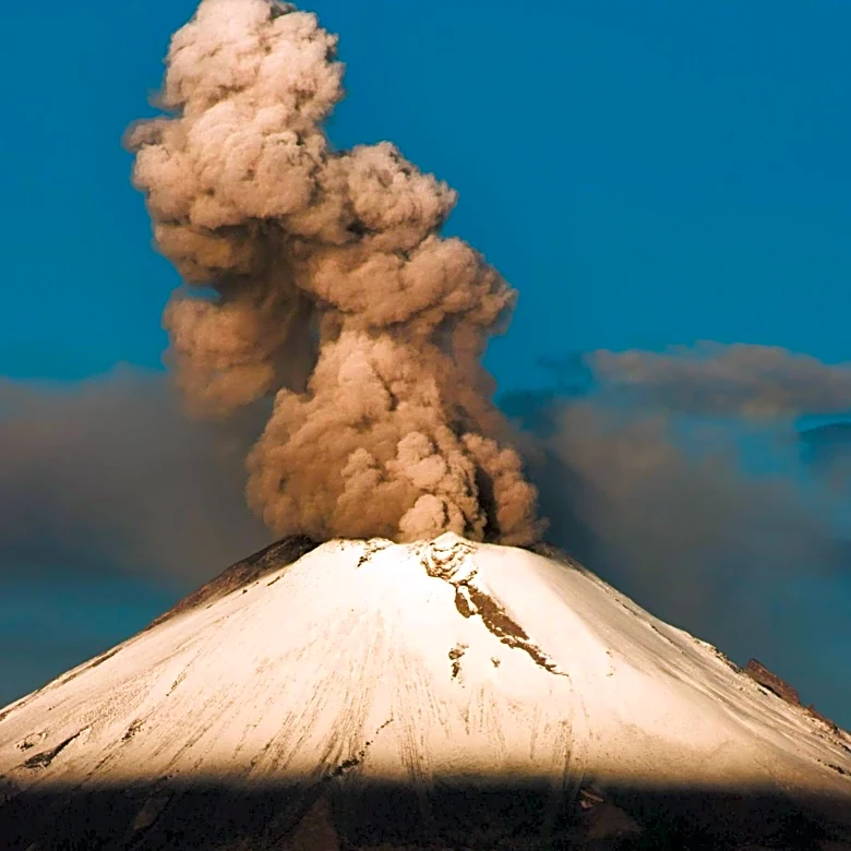 18th-Century Mechanical Volcano Recreated by Engineering Students After 250 Years