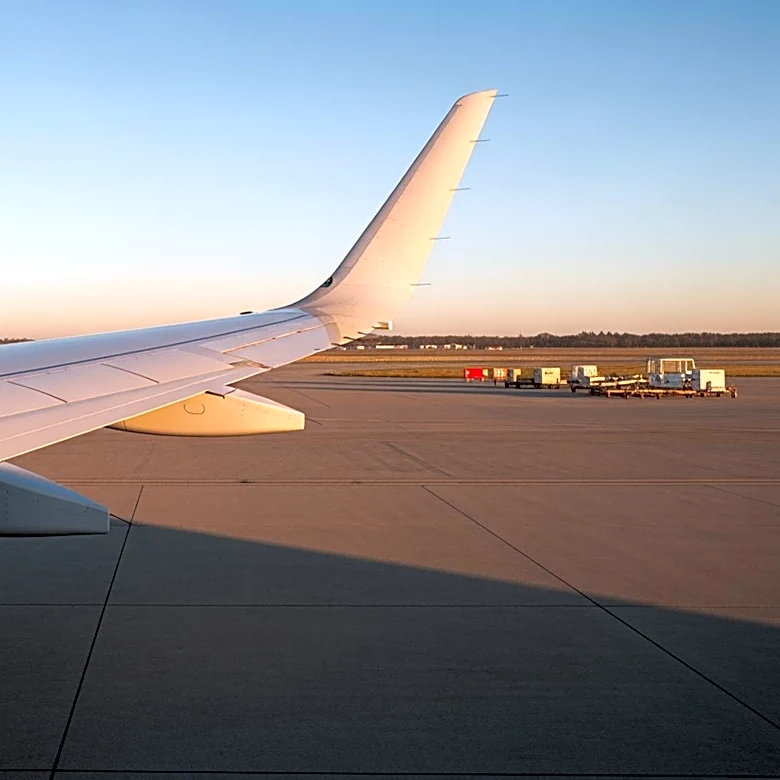 Delta Air Lines Faces Operational Challenges Amid Crew Restrictions
