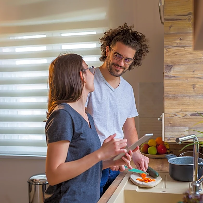 Long-Distance Relationships Drive Couples to Cohabit Due to Rising Costs