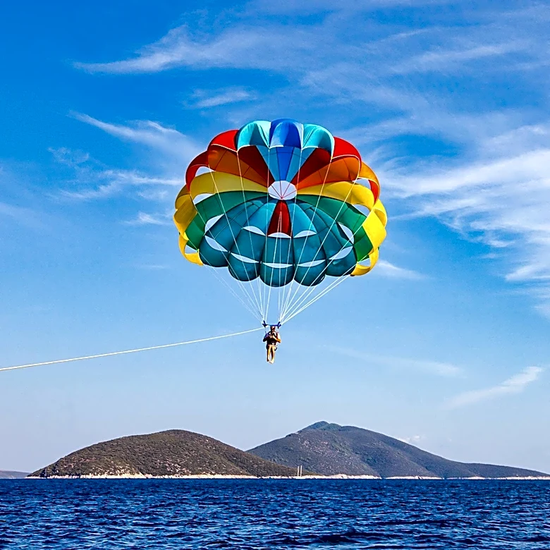 USA TODAY 10Best Launches Voting for Best Parasailing Experiences of 2026