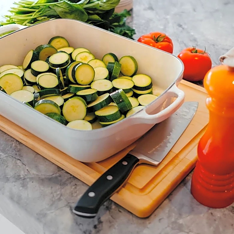 Consumer Reports Highlights Affordable Cutting Board for Kitchen Use