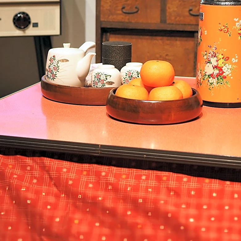 Dr. Lori Evaluates Family Heirlooms on 'What's It Worth'