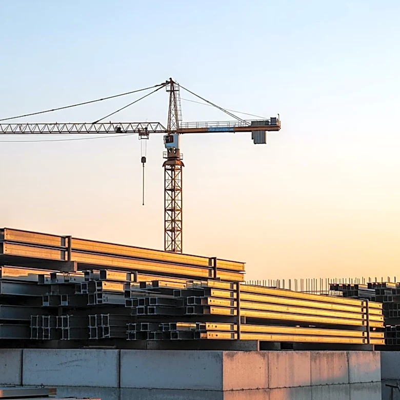 U.S. Construction Spending Rebounds in March Amid Rising Mortgage Rates