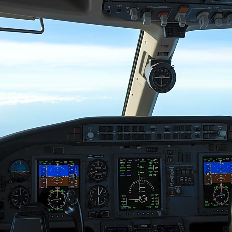 Patriots' Caleb Lomu Experiences Unique Flight to Boston with Uncle as Pilot