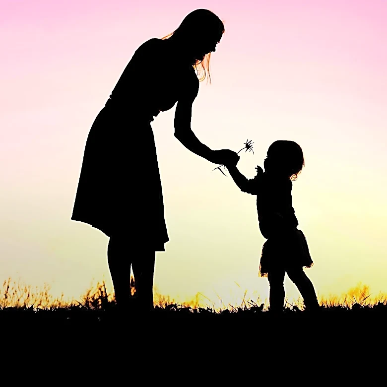 Jewish Mothers Reflect on Mother’s Day Amidst Community Challenges