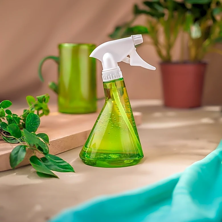Pet-Safe Bug Sprays Offer Safe Solutions for Homes with Pets