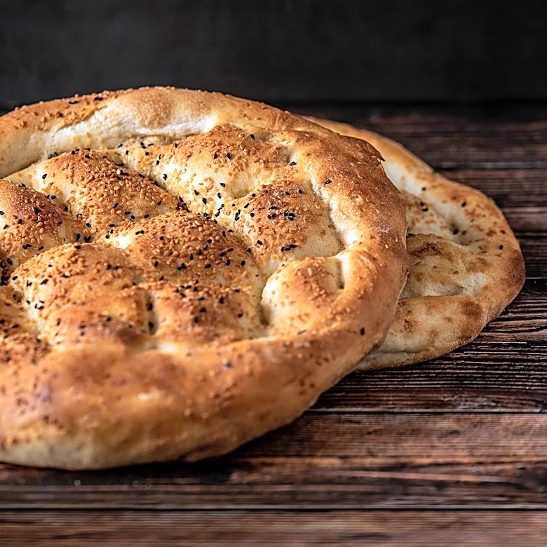 Kouzeh Bakery Brings Iranian Breads to Los Angeles' Miracle Mile