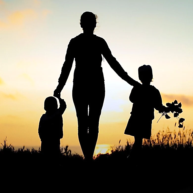 Grief Therapist Discusses Navigating Emotions on Mother's Day