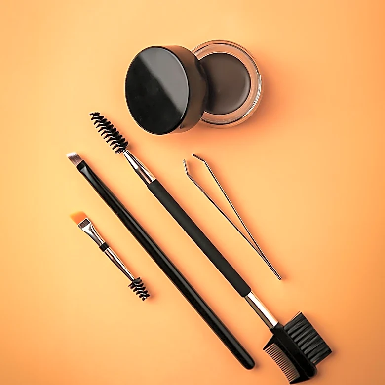 Anastasia Beverly Hills Dipbrow Pomade Marks Return of 2010s Makeup Trends