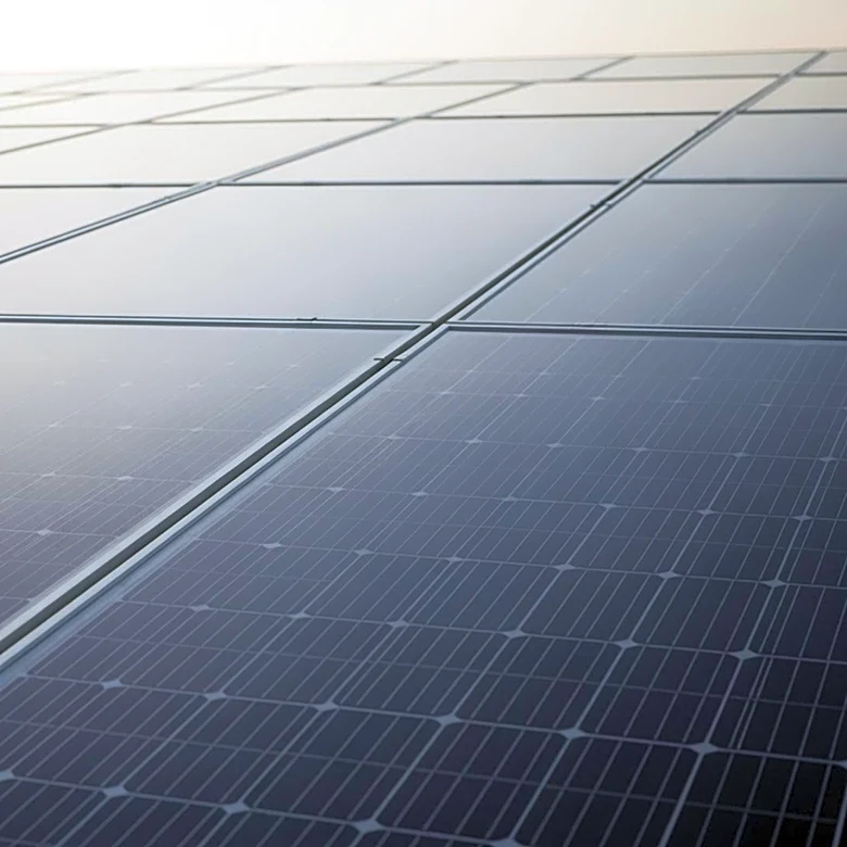 Canadian Solar Reports Decline in Module Shipments Amid CEO Transition