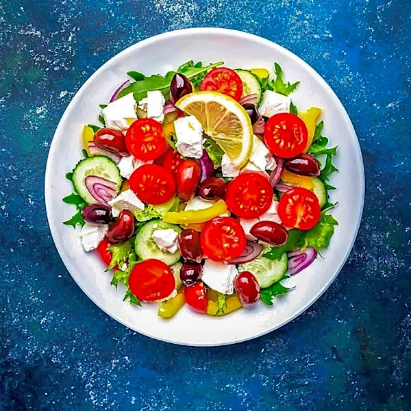 Mediterranean Diet Touted as Best for Longevity by Cardiologists