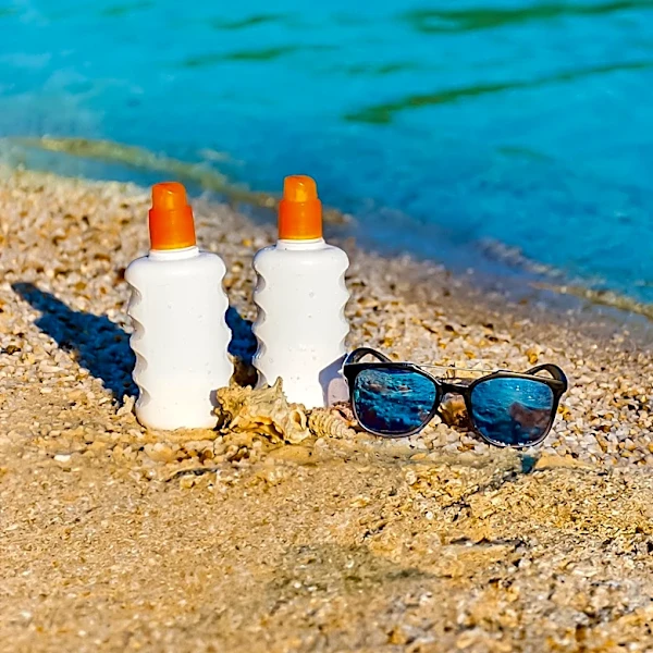 Dermatologists Advise on Safe Retinol Use During Summer Months
