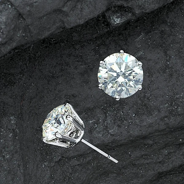 De Beers Launches 'A Diamond Is Forever' at Frieze New York with Star-Studded Event