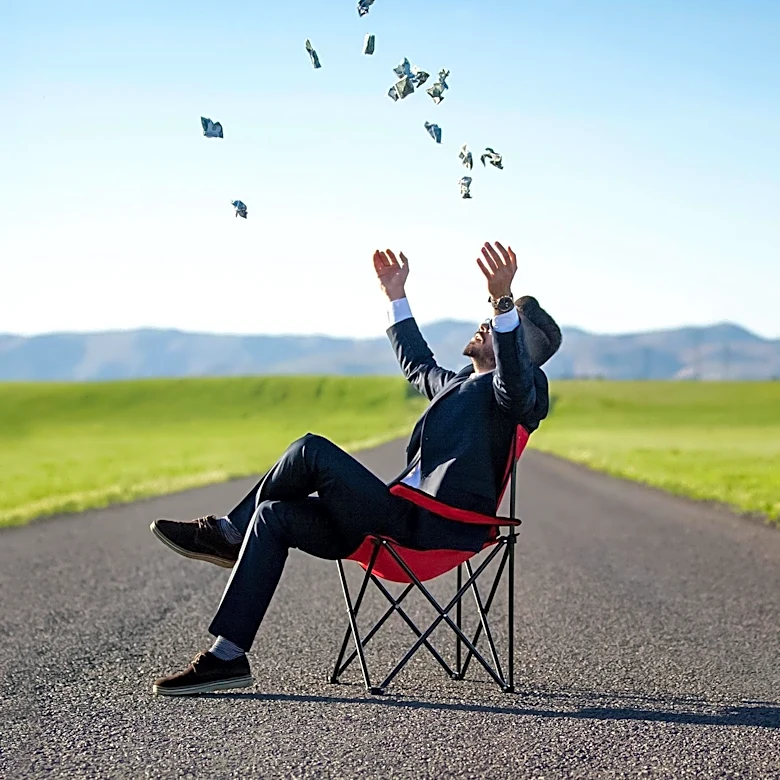 YouTuber Steve Antonioni Explains 'Camp FIRE' Path to Financial Freedom