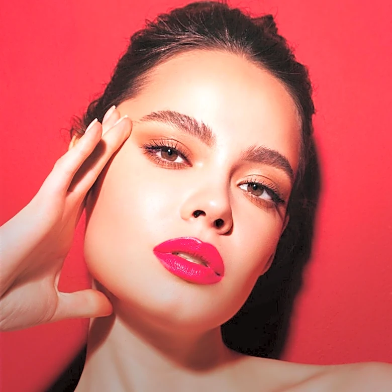 Vogue Highlights Top Celebrity Beauty Trends of the Week