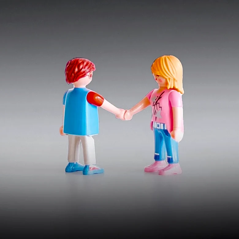 Parallel Play Friendships Gain Popularity for Introverts Seeking Connection